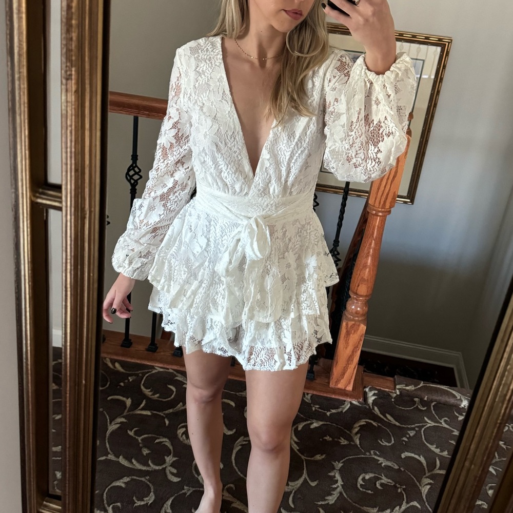 ✨Hello Molly Wake Up to the City of Dreams Romper White✨